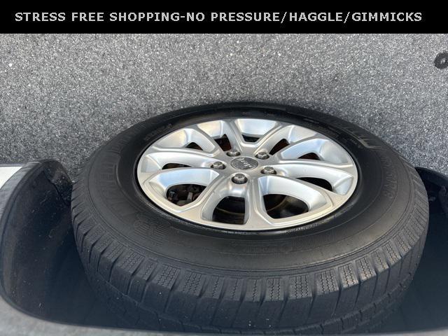 used 2015 Jeep Grand Cherokee car, priced at $9,610