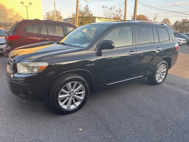 used 2008 Toyota Highlander Hybrid car, priced at $8,400