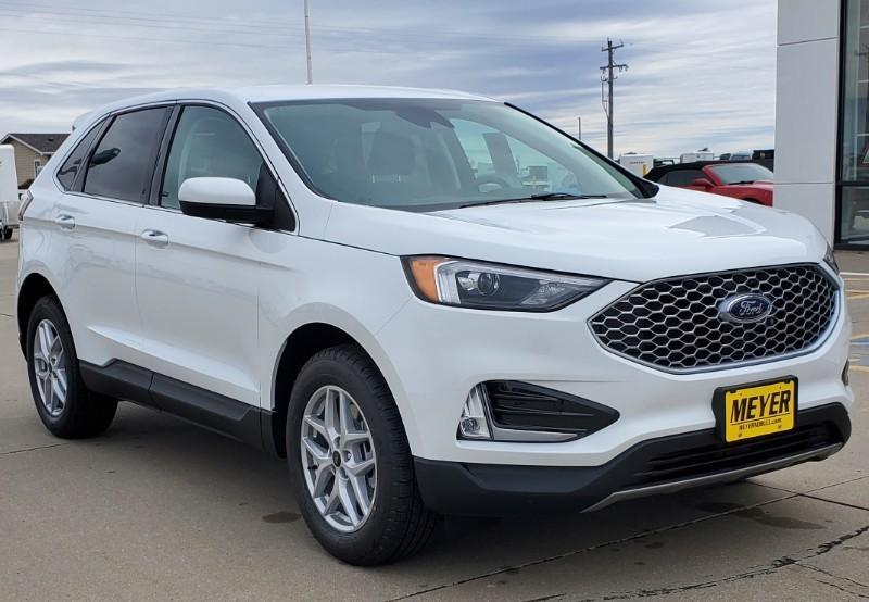 new 2024 Ford Edge car, priced at $37,795