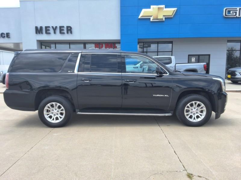 used 2017 GMC Yukon XL car, priced at $19,995