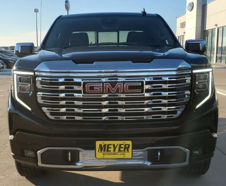 new 2025 GMC Sierra 1500 car, priced at $71,745