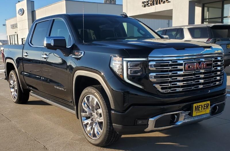 new 2025 GMC Sierra 1500 car, priced at $71,745