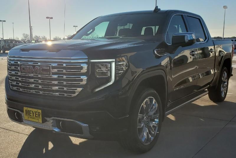 new 2025 GMC Sierra 1500 car, priced at $71,745