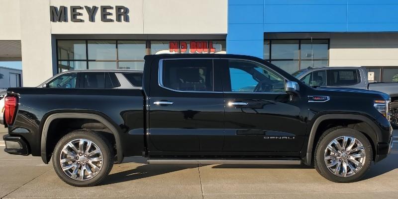 new 2025 GMC Sierra 1500 car, priced at $71,745