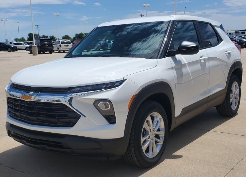 new 2024 Chevrolet TrailBlazer car, priced at $25,180