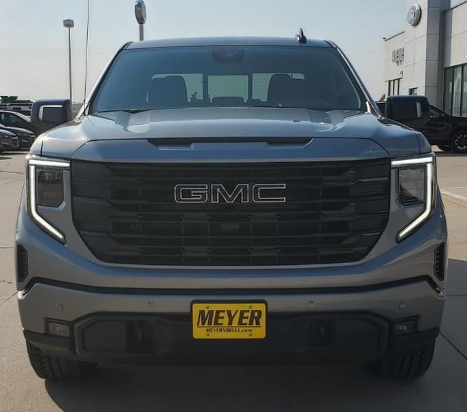 new 2025 GMC Sierra 1500 car, priced at $62,495