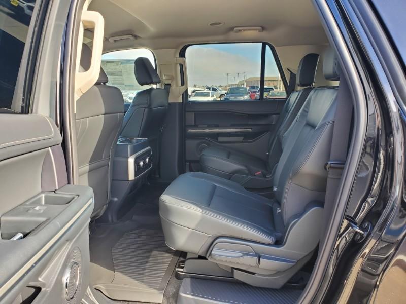 new 2024 Ford Expedition Max car, priced at $65,902