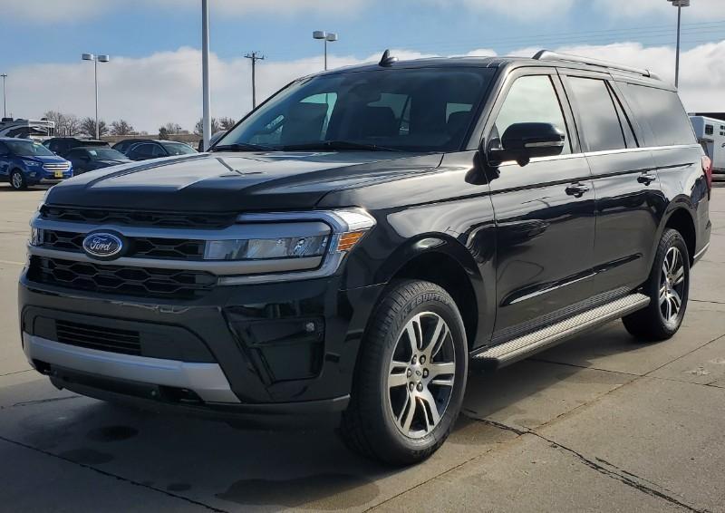 new 2024 Ford Expedition Max car, priced at $65,902