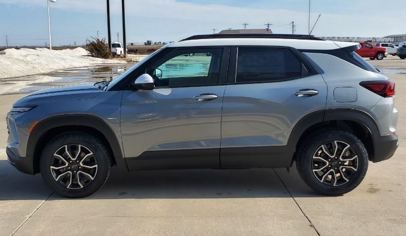 new 2024 Chevrolet TrailBlazer car, priced at $28,290