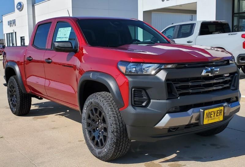 new 2024 Chevrolet Colorado car, priced at $42,425