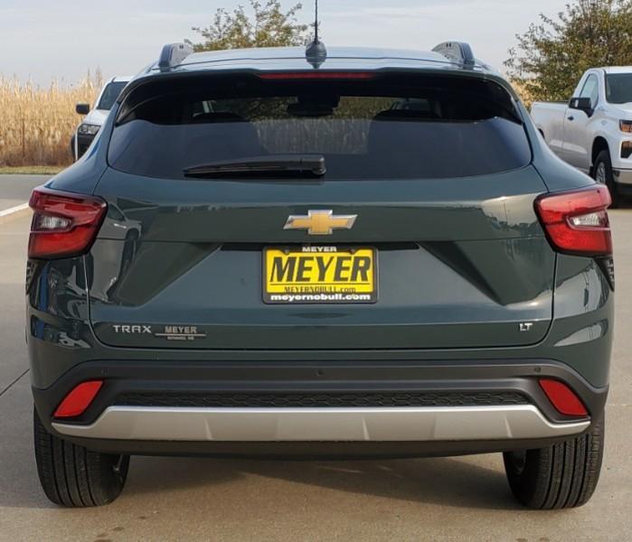 new 2025 Chevrolet Trax car, priced at $24,985