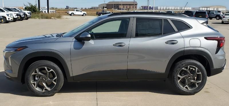 new 2025 Chevrolet Trax car, priced at $25,235