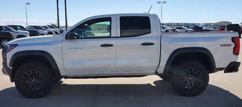 new 2024 Chevrolet Colorado car, priced at $40,995