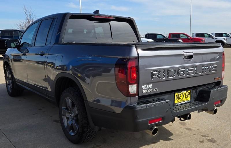 used 2025 Honda Ridgeline car, priced at $39,995