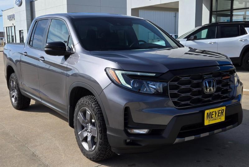 used 2025 Honda Ridgeline car, priced at $39,995