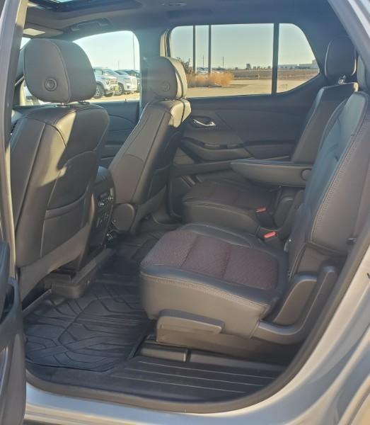 used 2022 Chevrolet Traverse car, priced at $39,995