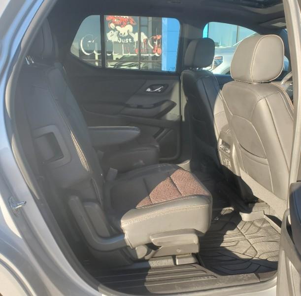 used 2022 Chevrolet Traverse car, priced at $39,995