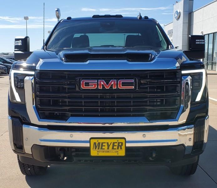 new 2025 GMC Sierra 2500 car, priced at $57,995