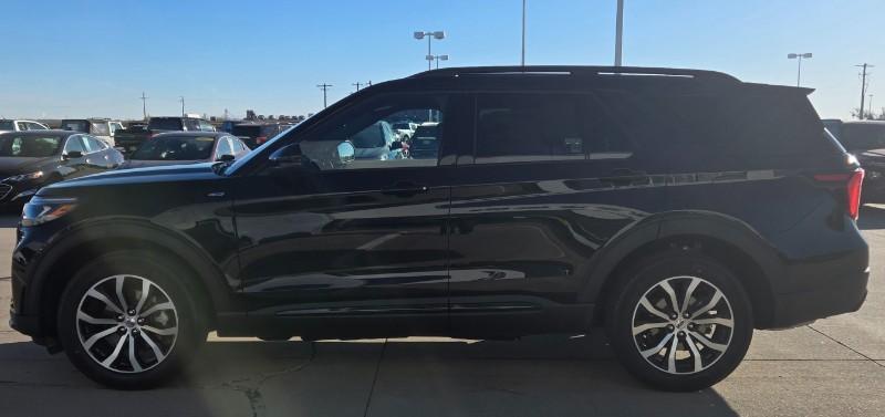 new 2025 Ford Explorer car, priced at $46,710