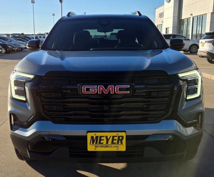 new 2025 GMC Terrain car, priced at $35,280