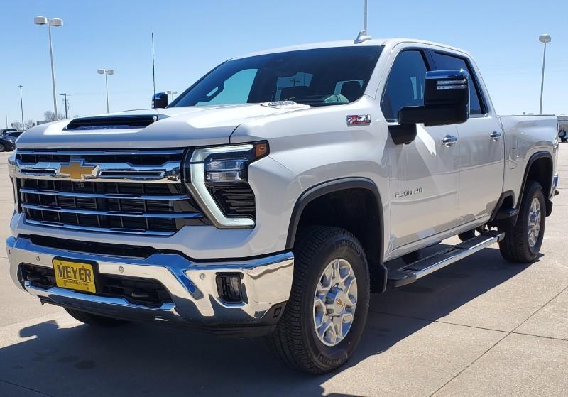 new 2024 Chevrolet Silverado 2500 car, priced at $79,995