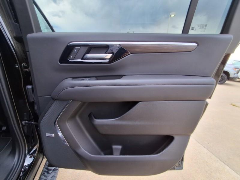 new 2025 Chevrolet Suburban car, priced at $81,495