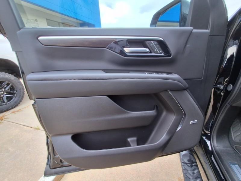 new 2025 Chevrolet Suburban car, priced at $81,495