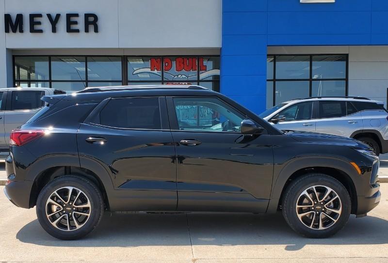 new 2025 Chevrolet TrailBlazer car, priced at $31,570