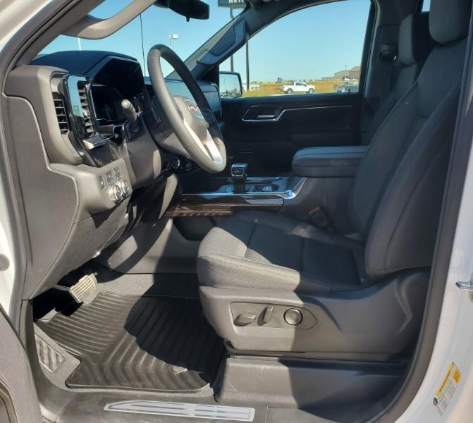 new 2025 GMC Sierra 1500 car, priced at $60,995