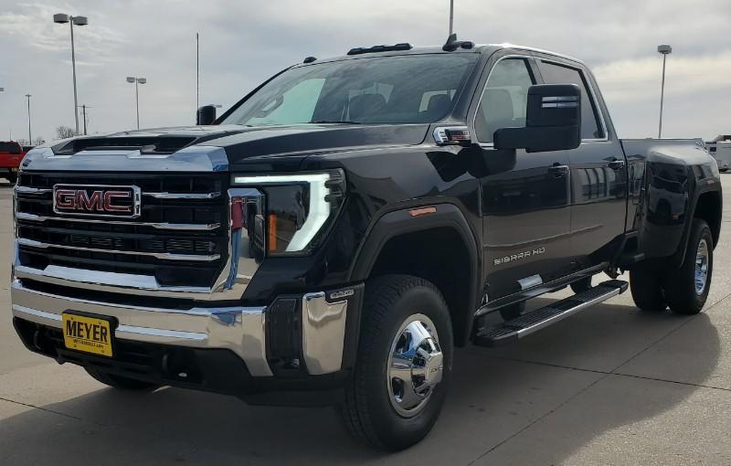 new 2025 GMC Sierra 3500 car, priced at $75,905