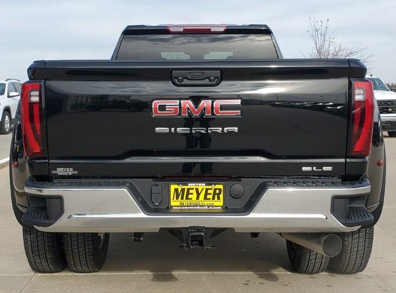 new 2025 GMC Sierra 3500 car, priced at $75,905