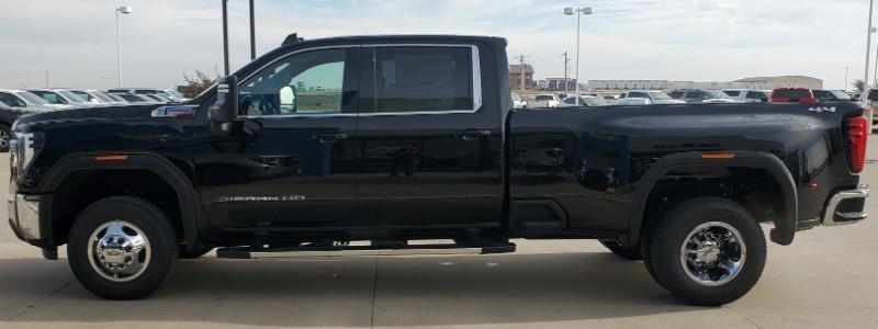 new 2025 GMC Sierra 3500 car, priced at $75,905