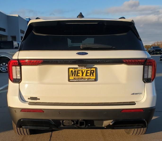 new 2025 Ford Explorer car, priced at $52,835