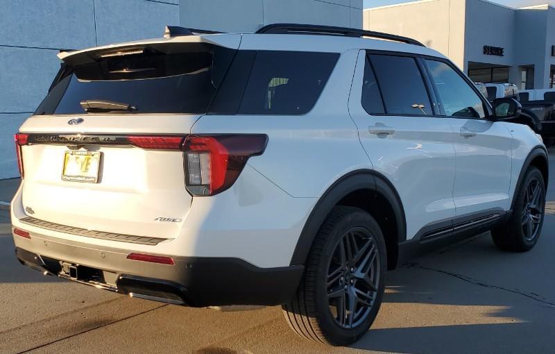 new 2025 Ford Explorer car, priced at $52,835