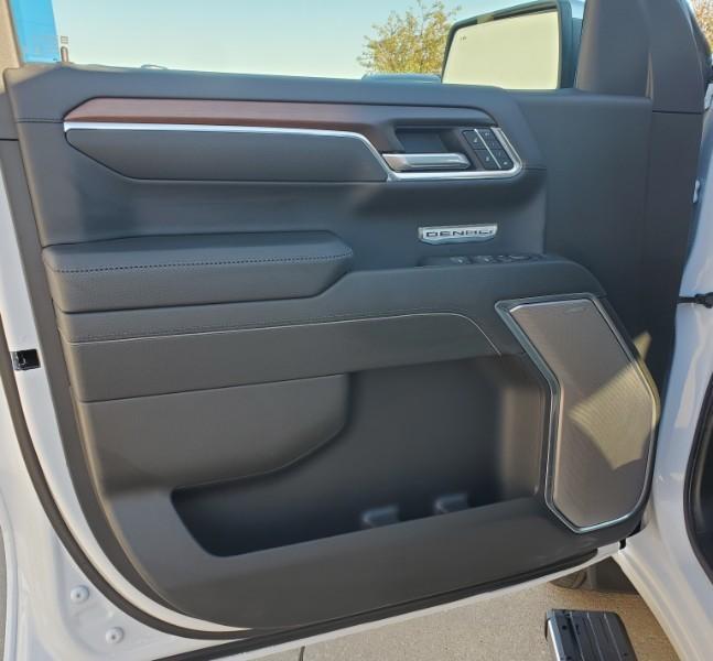 new 2025 GMC Sierra 1500 car, priced at $77,545