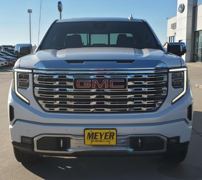 new 2025 GMC Sierra 1500 car, priced at $77,545