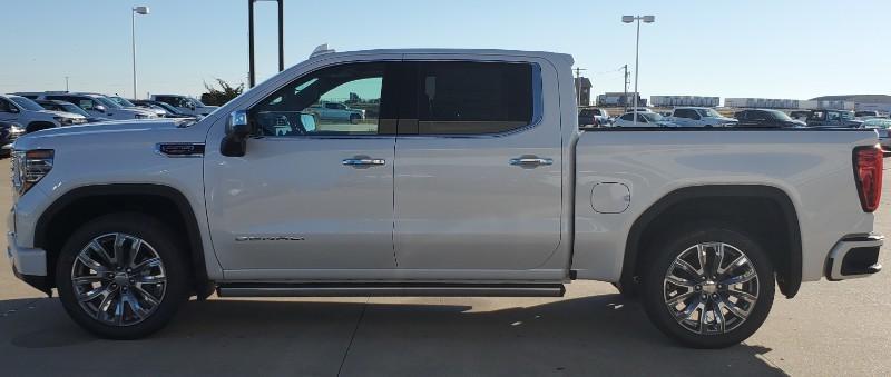 new 2025 GMC Sierra 1500 car, priced at $77,545