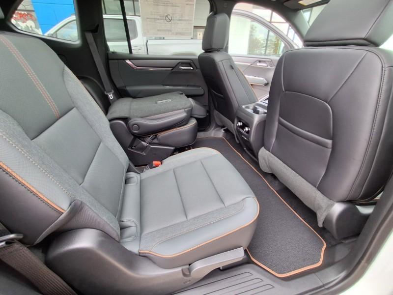 new 2025 GMC Acadia car