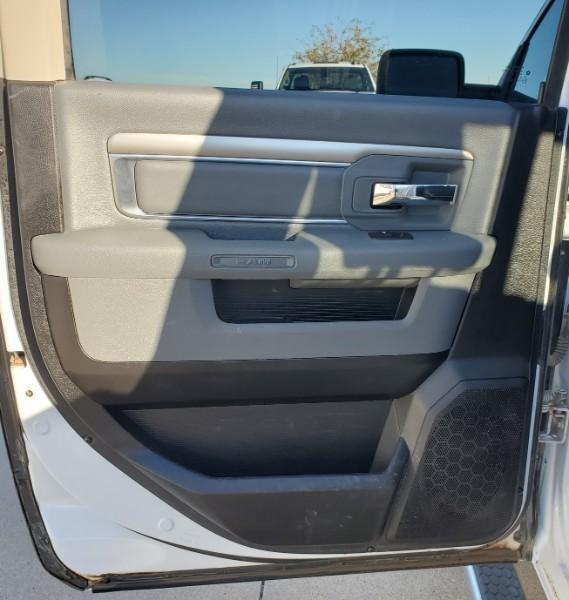 used 2019 Ram 1500 Classic car, priced at $24,995