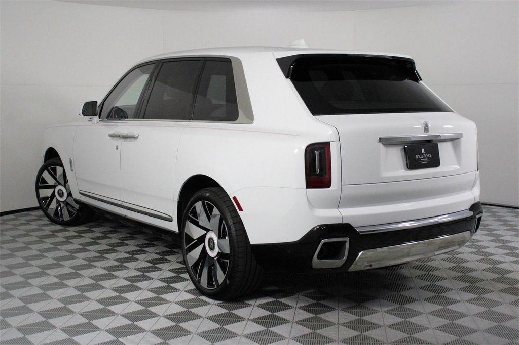 new 2025 Rolls-Royce Cullinan car, priced at $589,525
