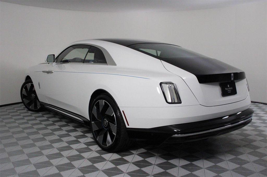new 2025 Rolls-Royce Spectre car, priced at $548,800