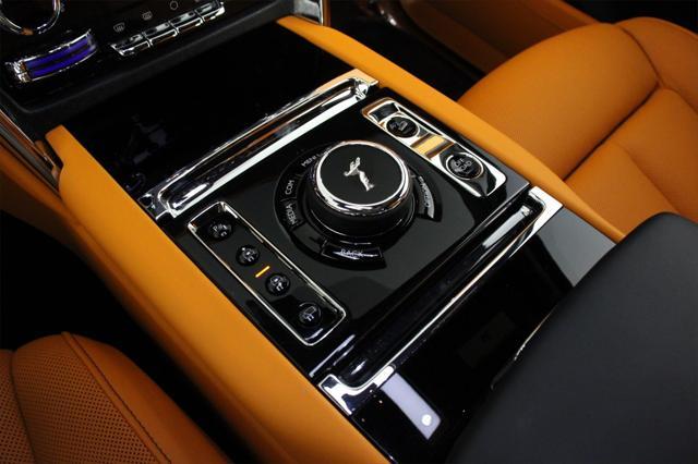 used 2024 Rolls-Royce Cullinan car, priced at $379,988