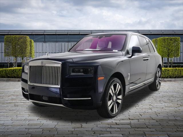 new 2024 Rolls-Royce Cullinan car, priced at $451,550