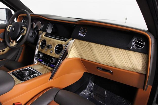 used 2022 Rolls-Royce Cullinan car, priced at $292,998