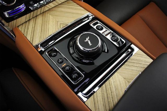 used 2022 Rolls-Royce Cullinan car, priced at $292,998