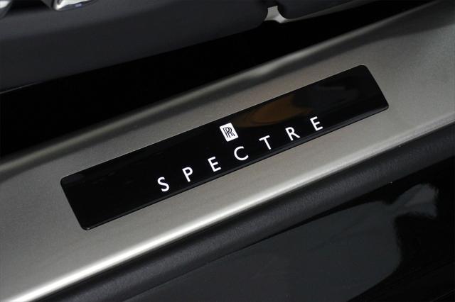 new 2025 Rolls-Royce Spectre car, priced at $518,625