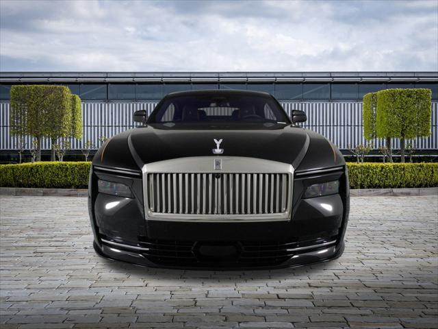 new 2025 Rolls-Royce Spectre car, priced at $518,625