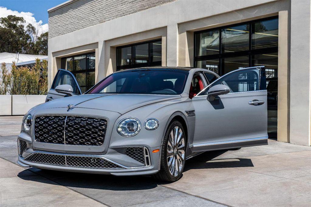 new 2025 Bentley Flying Spur car, priced at $318,920