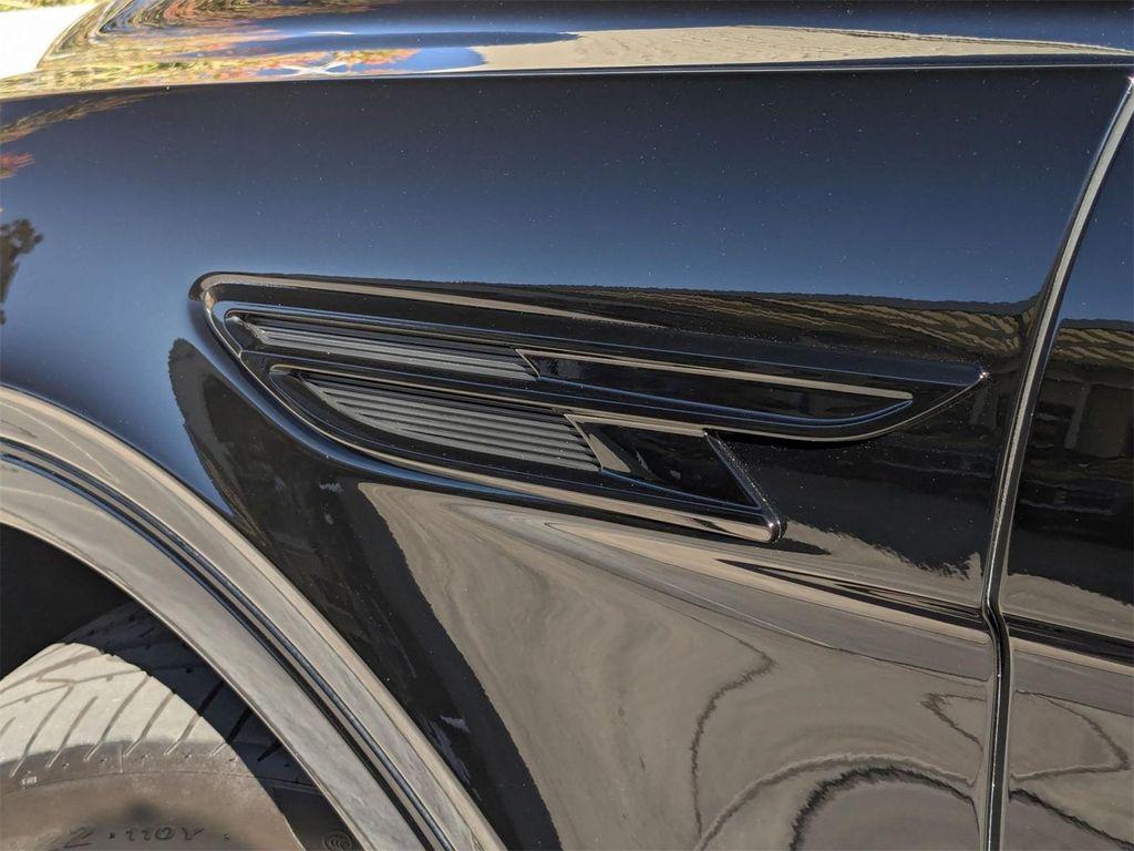 used 2022 Bentley Bentayga car, priced at $138,885