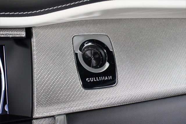 new 2024 Rolls-Royce Cullinan car, priced at $441,700